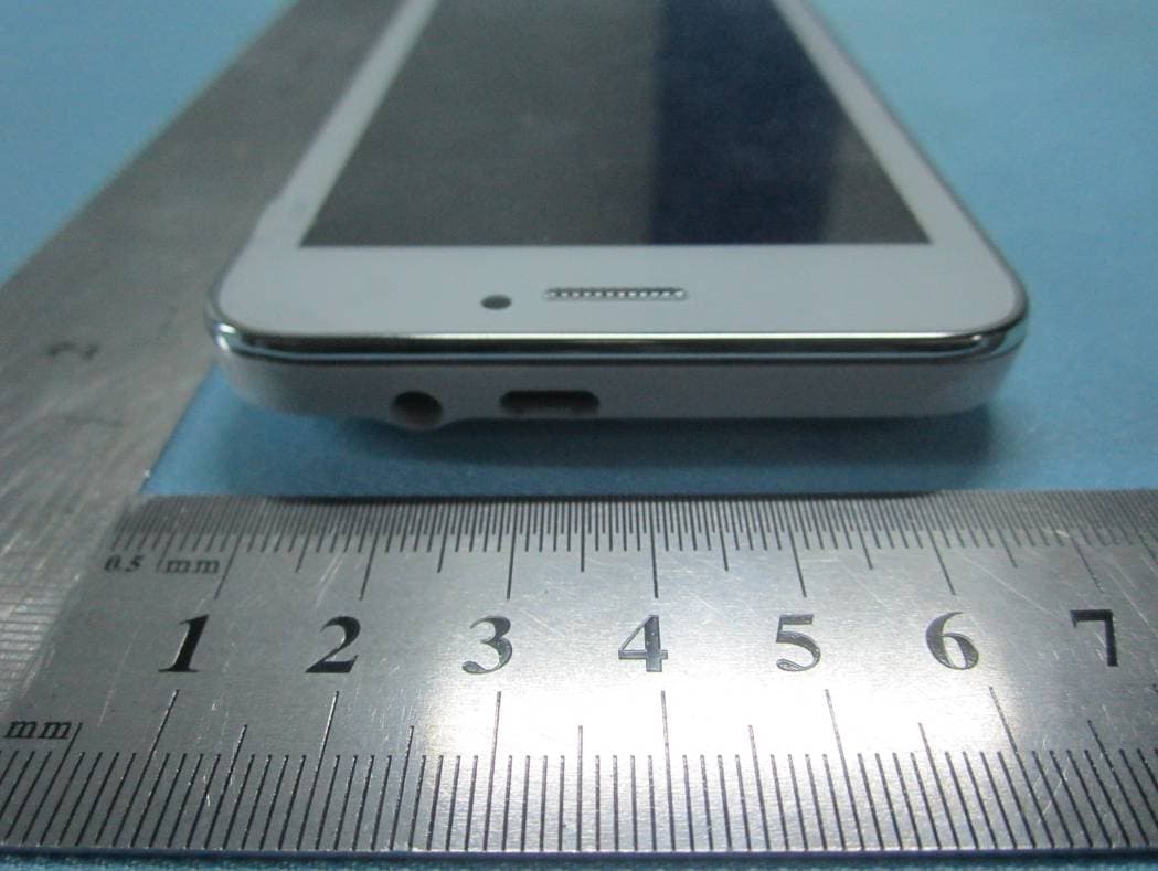 Mobile phone - FCC ID GAO-L4-LIK - Collage Investments LLC.