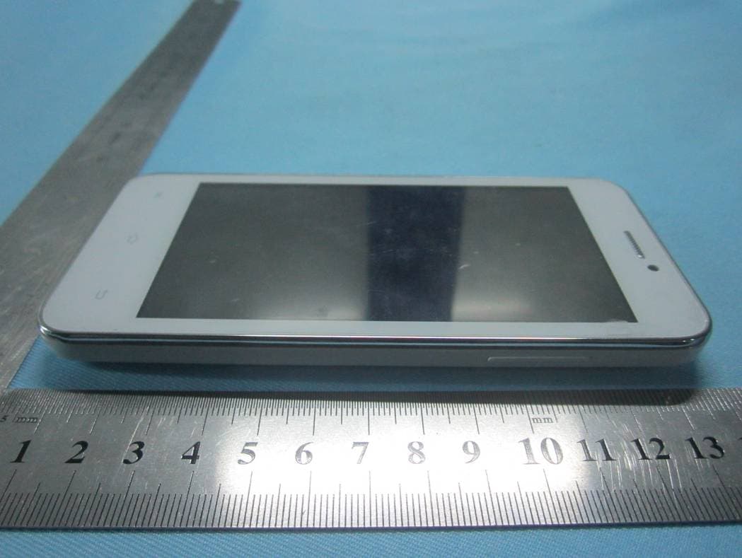 Mobile phone - FCC ID GAO-L4-LIK - Collage Investments LLC. (3)