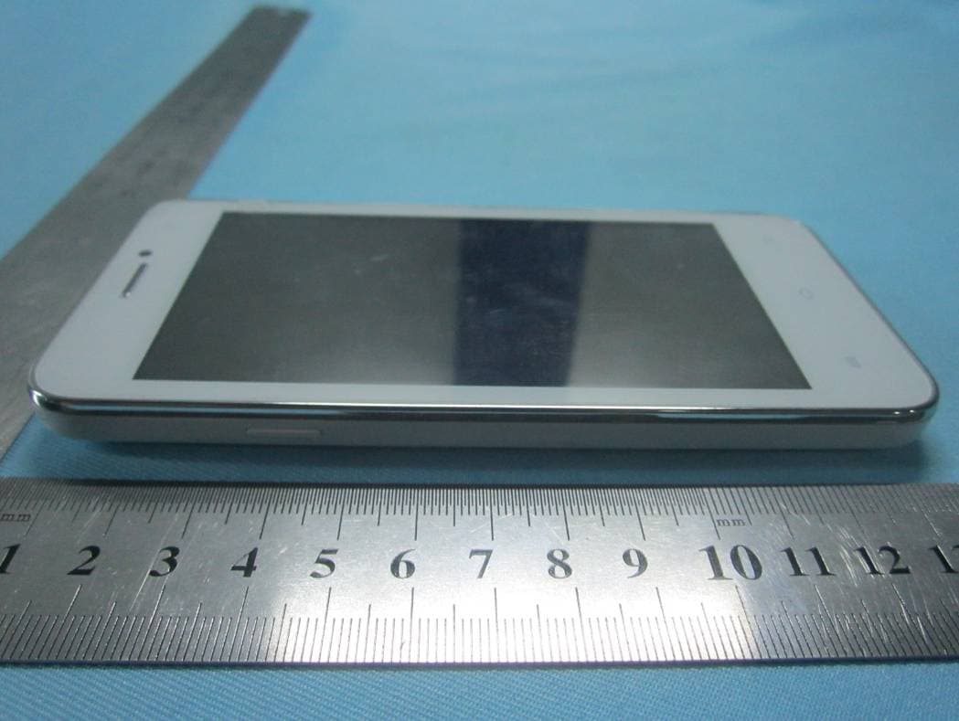 Mobile phone - FCC ID GAO-L4-LIK - Collage Investments LLC. (2)