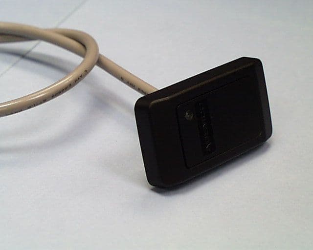 Proximity card reader used for access control system - FCC ID GCD10F301 - Rosslare Enterprises Ltd