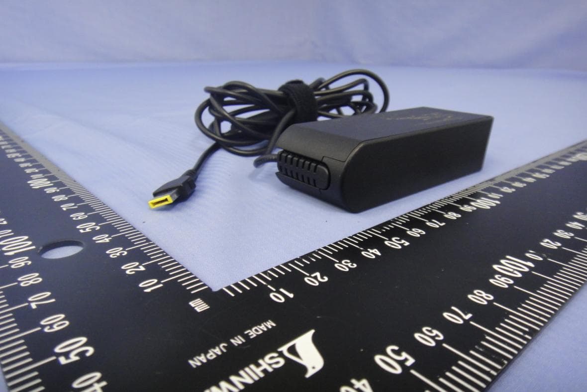 Tablet Computer - FCC ID GKR-TP00064AUC - Compal Electronics Inc (2)