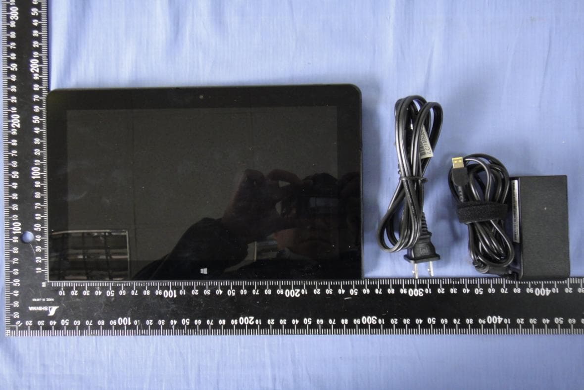 Tablet Computer - FCC ID GKR-TP00064B - Compal Electronics Inc (2)