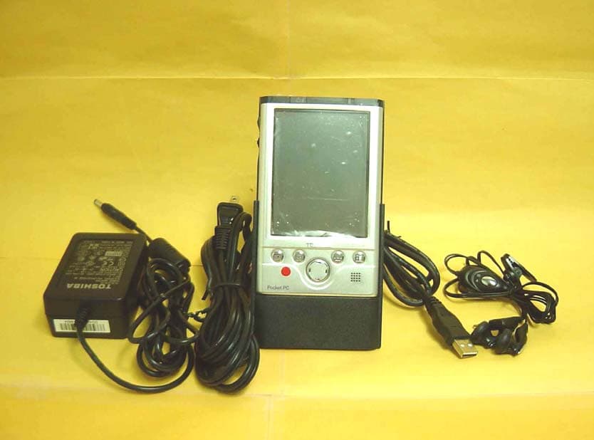 PDA With 2.4GHz Bluetooth Module - FCC ID GKRPA3275U-1BTM - Compal Electronics Inc (2)