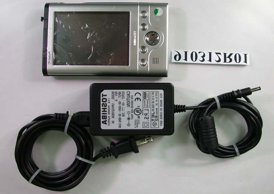 Wireless PDA - FCC ID GKRPOCKETPCE740W - Compal Electronics Inc (3)