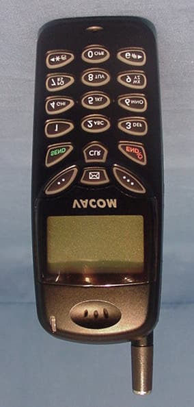 Dual-Mode AMPS/CDMA Cellular Phone - FCC ID GKRVC-5 - Compal Electronics Inc