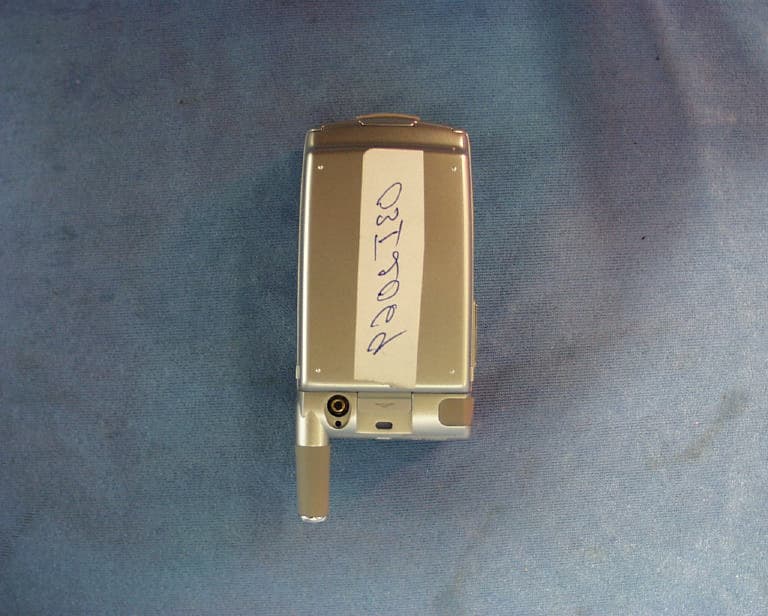 Single Band Dual Mode AMPS/CDMA Cellular Phone - FCC ID GKRVC-7C - Compal Electronics Inc