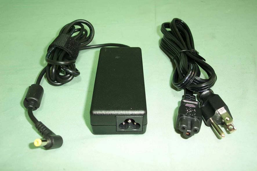 Notebook With 2.4GHz Wireless LAN Module - FCC ID GKRWM3B0B32 - Compal Electronics Inc (2)