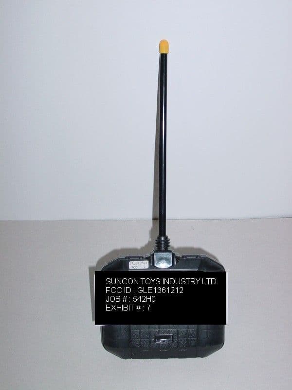 27 MHz Remote Control Transmitter - FCC ID GLE1361212 - Suncon Toys Industry Ltd