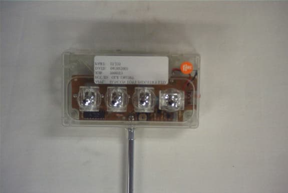 49 MHz Wireless Remote Control Transmitter - FCC ID GLE136138T - Suncon Toys Industry Ltd (2)