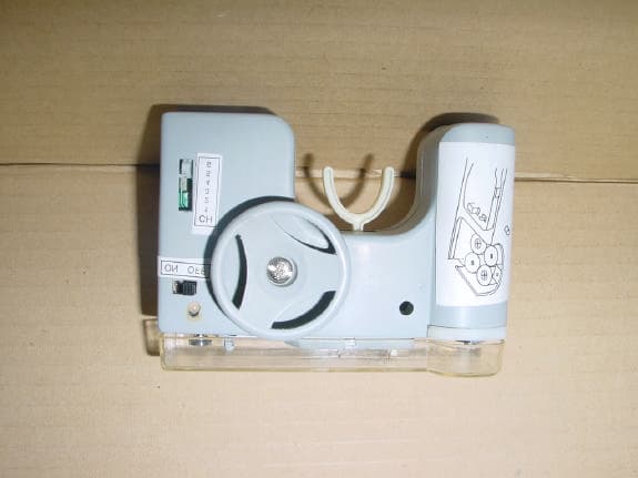 27 MHz Wireless R/C Toy Transmitter - FCC ID GLE200080 - Suncon Toys Industry Ltd