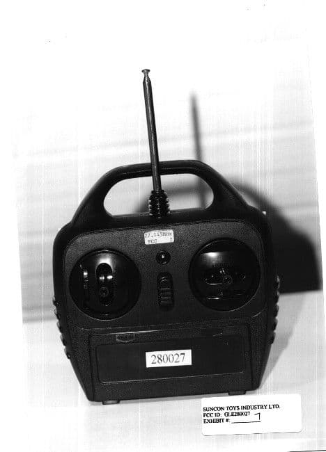27 MHz R/C TRANSMITTER - FCC ID GLE280027 - Suncon Toys Industry Ltd