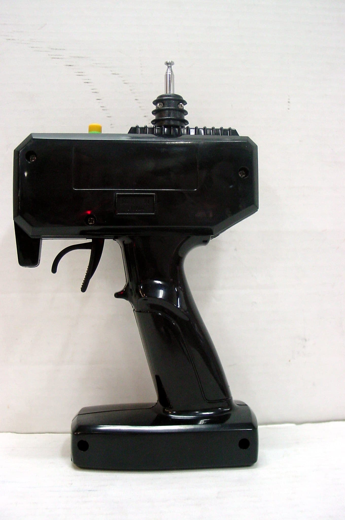 26.96-27.28MHz WIRELESS R/C TOY -TX - FCC ID GLE604436 - Suncon Toys Industry Ltd (2)