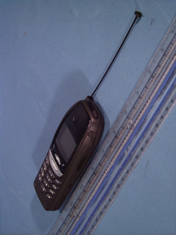 Tri-Mode Dual-Band Analog/PCS Phone - FCC ID GMLNHP-2AX - Microsoft Corporation (2)