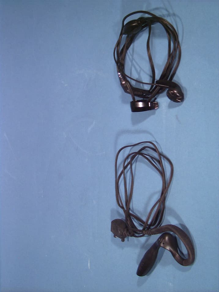 Dual Band, Tri-Mode Cellular Telephone - FCC ID GMLNPD-4AW - Microsoft Corporation (3)