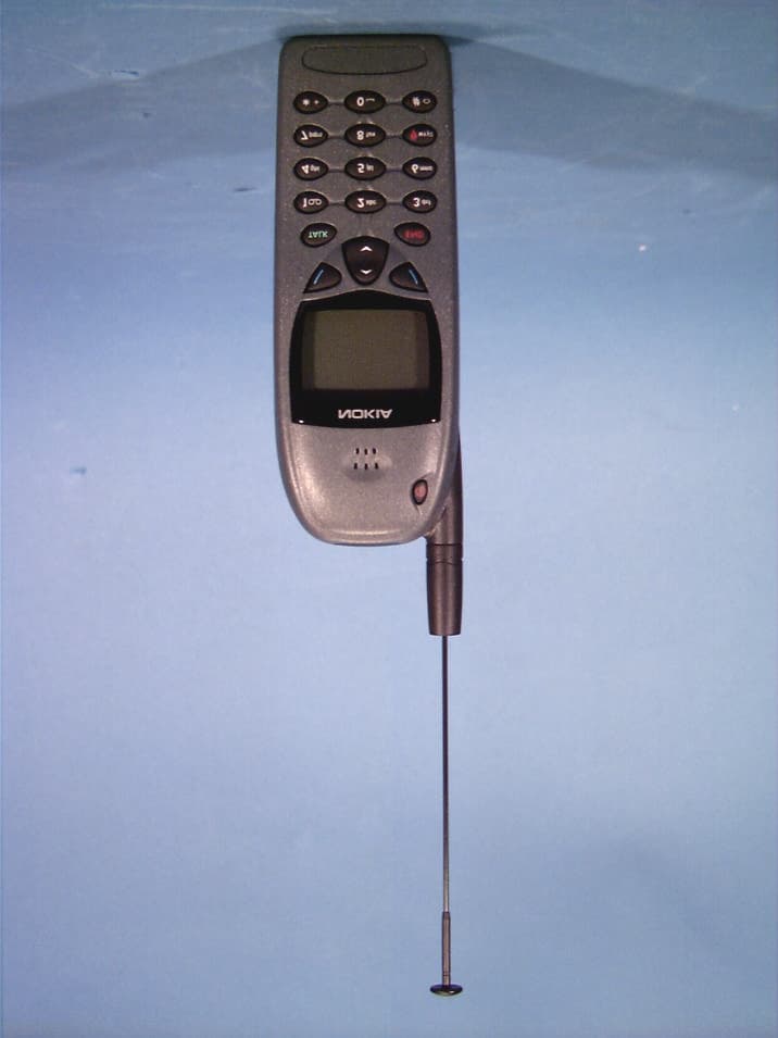 Dual Mode Cellular Phone (AMPS/CDMA) - FCC ID GMLNSD-3GW - Microsoft Corporation (4)