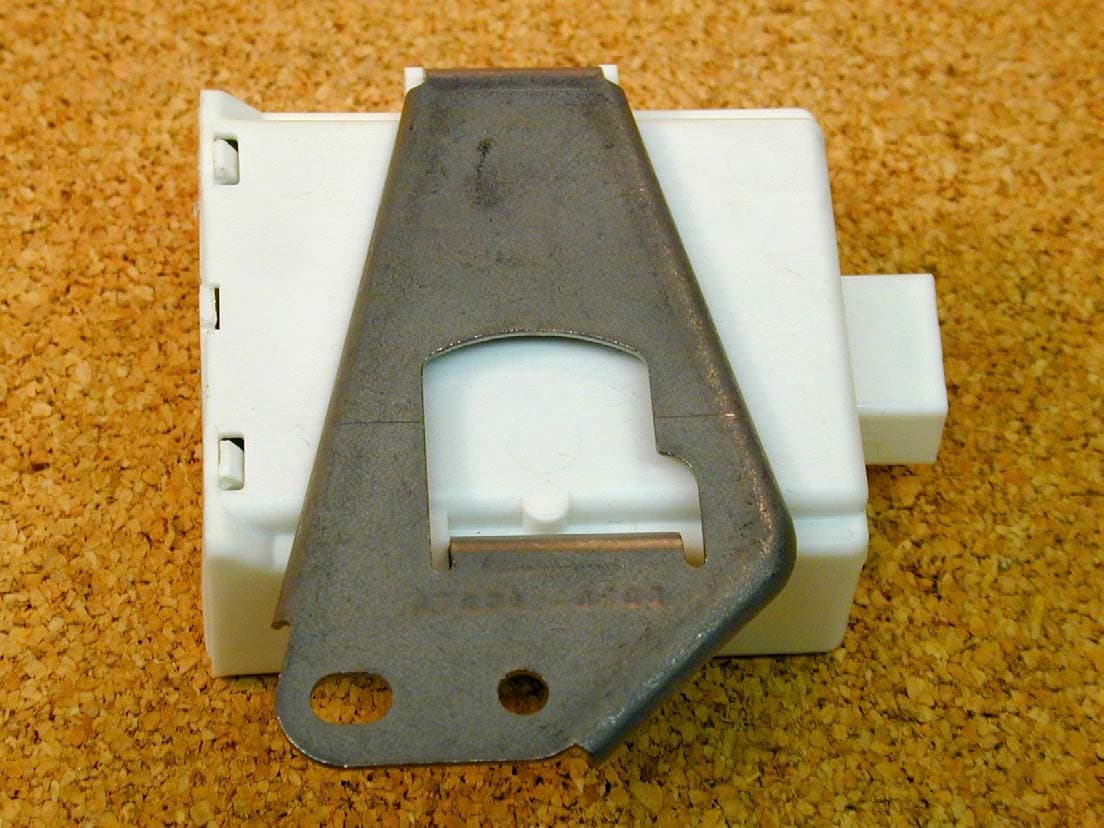 Automotive Security/Convienence Receiver - FCC ID GQ4-34R - BCS Access Systems US LLC