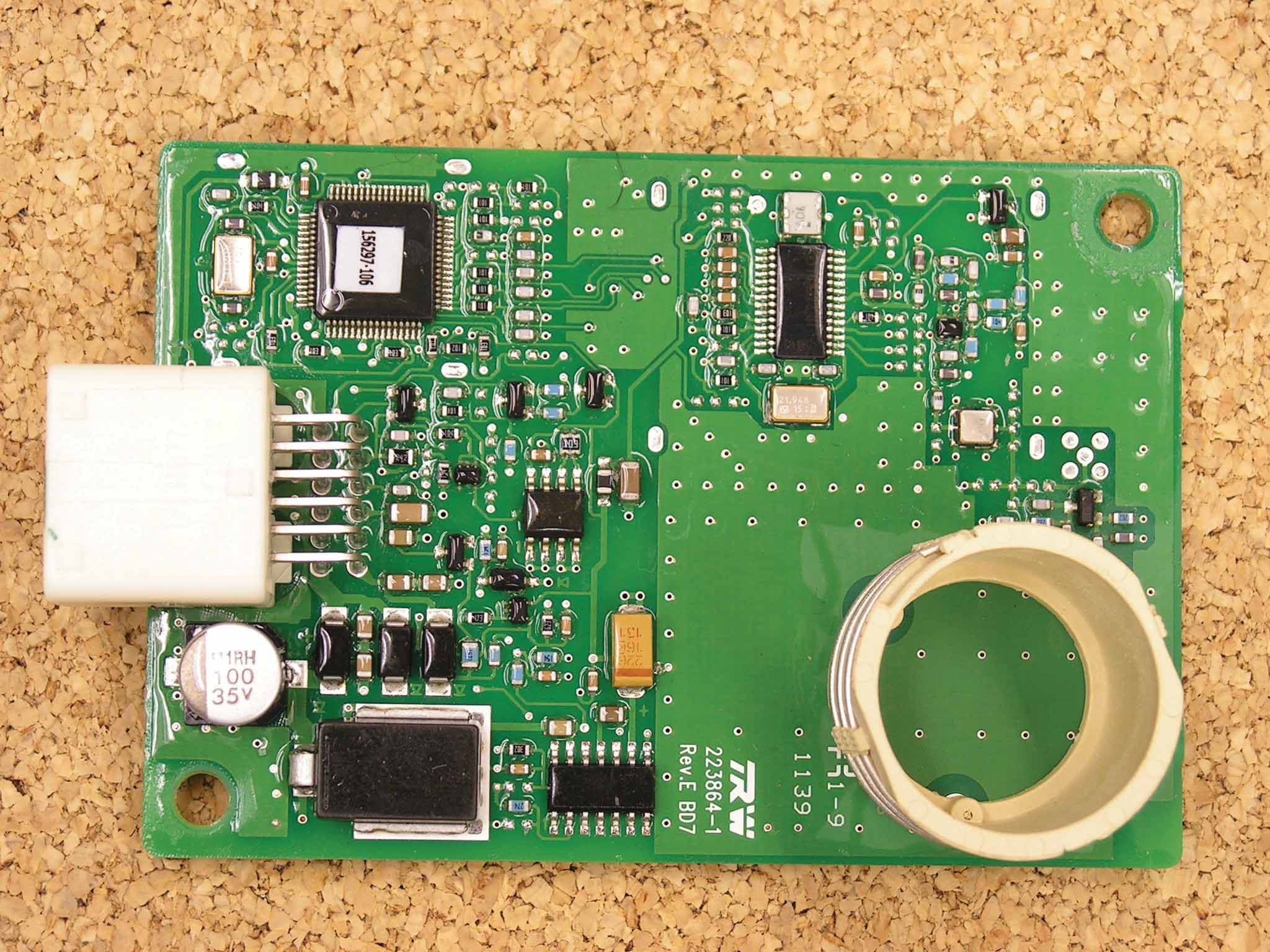 Auto Alarm/Security System Receiver - FCC ID GQ4-45R - BCS Access Systems US LLC (3)