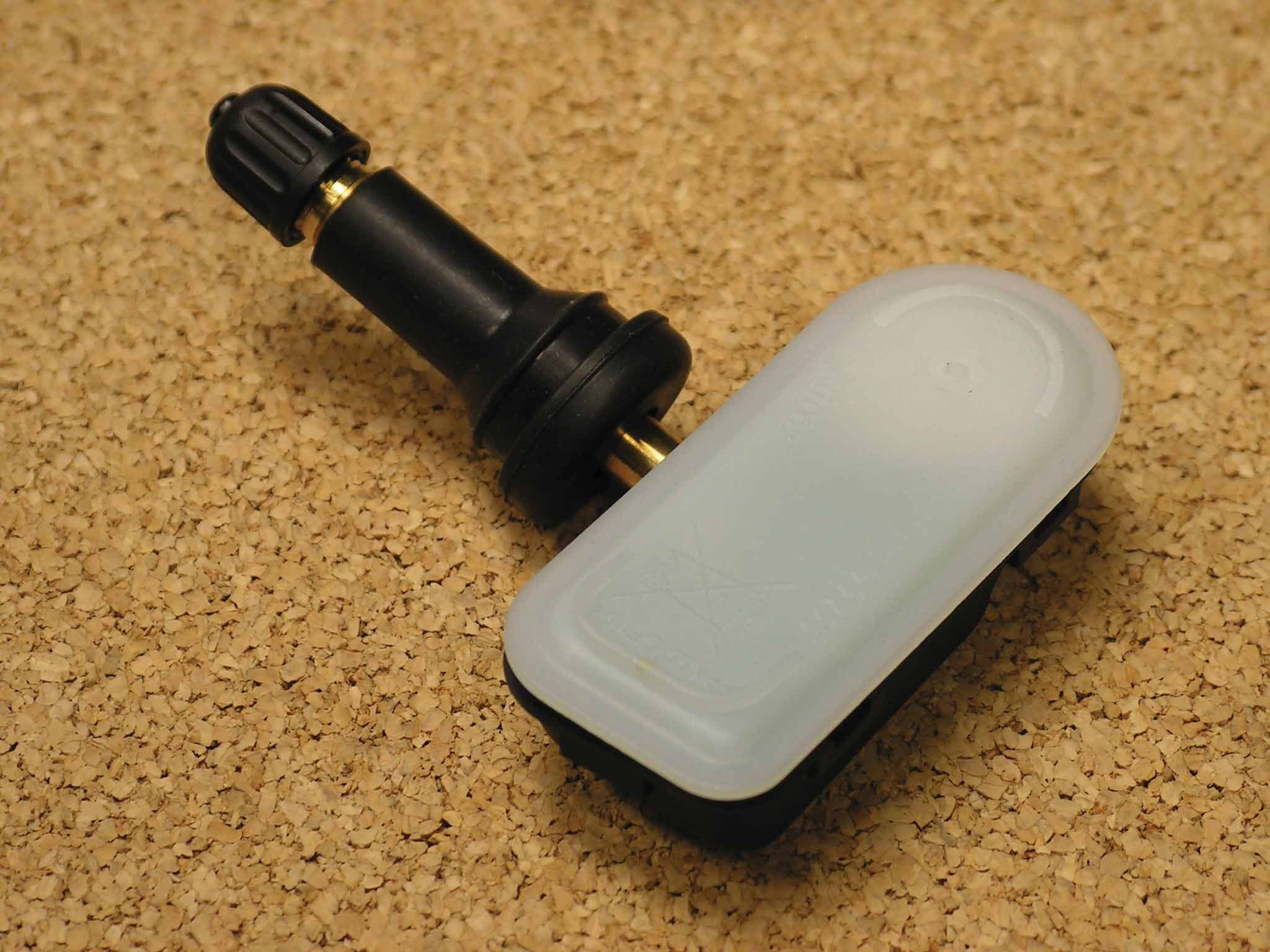 Tire Pressure Monitoring Transmitter - FCC ID GQ4-61T - BCS Access Systems US LLC (4)