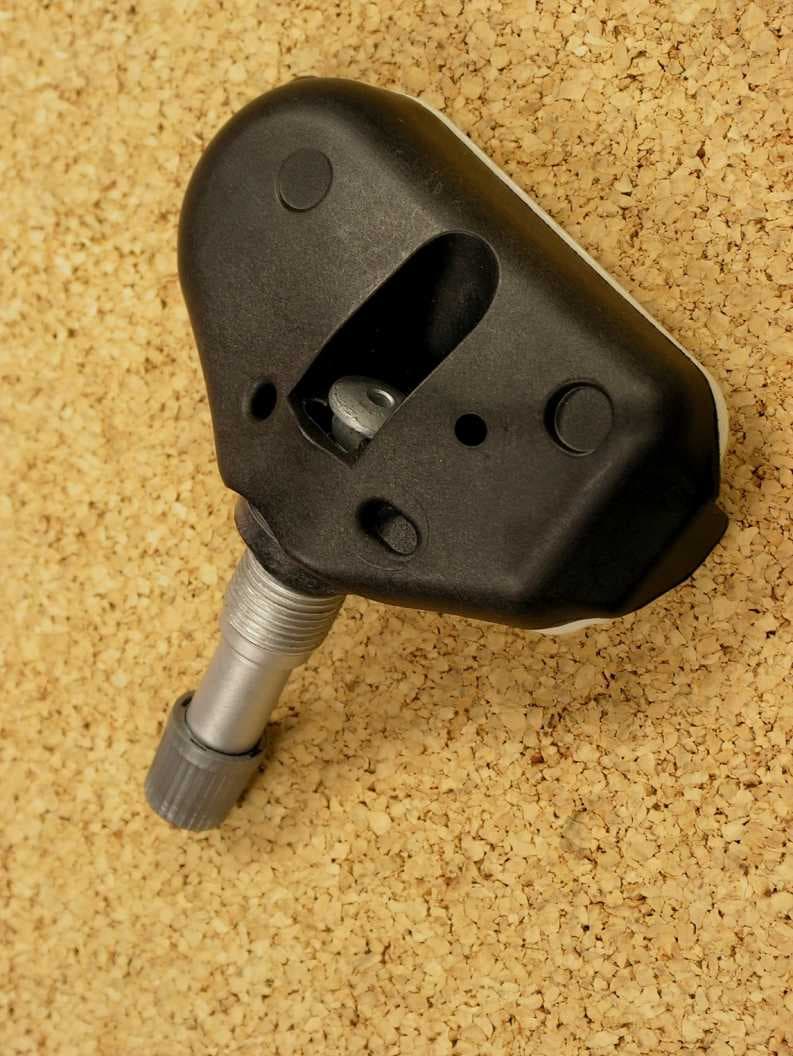 Tire Pressure Monitor - FCC ID GQ4-69T - BCS Access Systems US LLC (5)