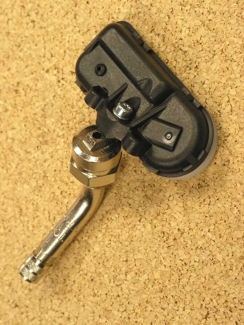 Tire Pressure Monitor - FCC ID GQ4-70T - BCS Access Systems US LLC (2)