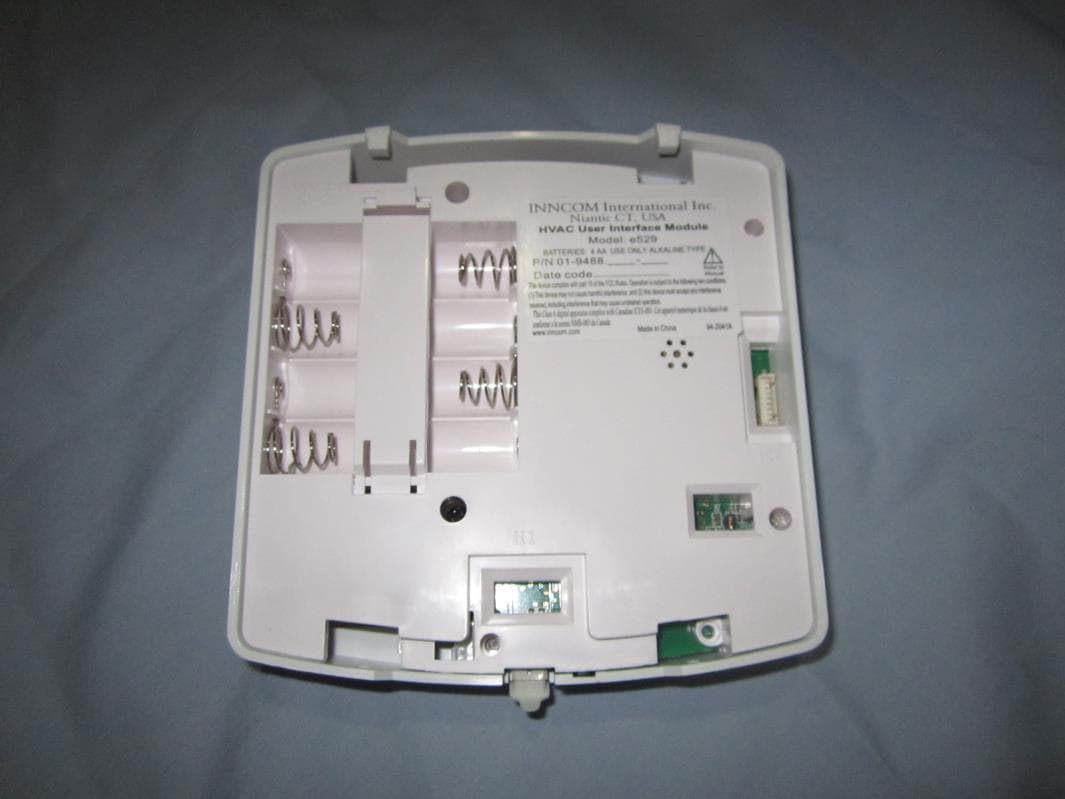 Battery Powered Thermostat - FCC ID GTC202153TXR - Honeywell International Inc. (2)