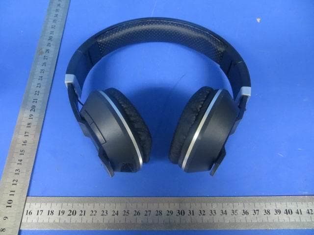 Bluetooth Earphone - FCC ID GTOLBS45 - Shenzhen Linpa Technology Co.,Ltd (2)