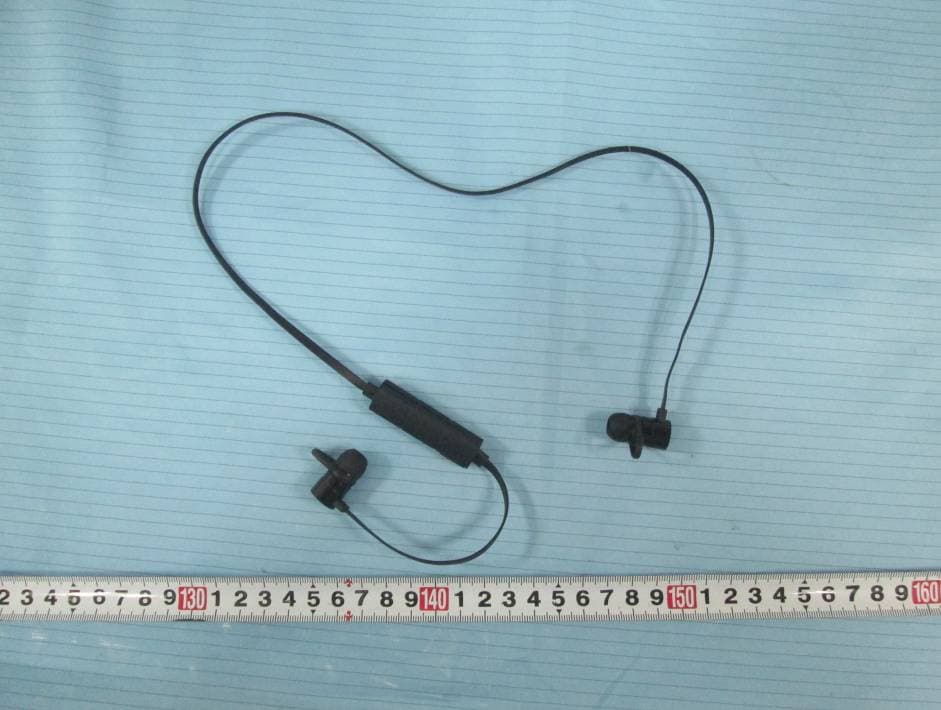 BT EARPHONE - FCC ID GTOLEB11 - Shenzhen Linpa Technology Co.,Ltd (2)