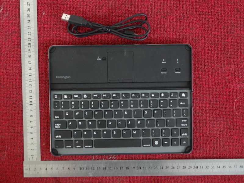 Bluetooth Keyboard - FCC ID GV3M01222 - ACCO Brands, Inc. (3)