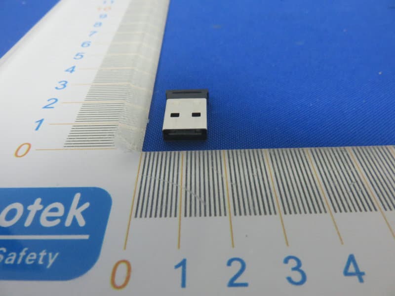SureTrack Dual Wireless Dongle - FCC ID GV3M01435-D - ACCO Brands, Inc. (5)