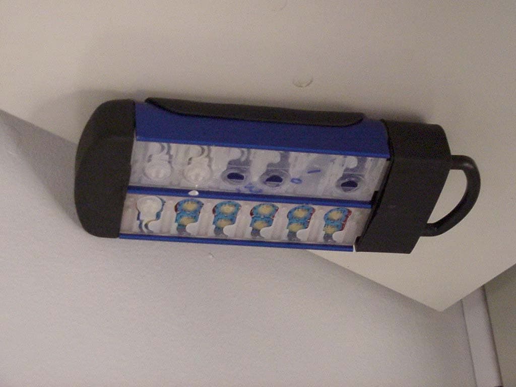 Remote Control Transmitter - FCC ID GXZE10647 - Telemotive Industrial Controls (2)