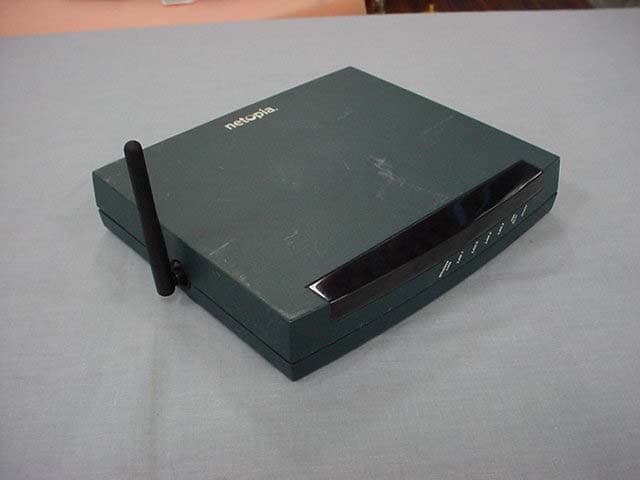 Wireless ADSL Router - FCC ID GZ53347W - ARRIS