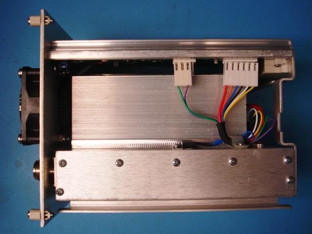 UHF 30W POWER AMPLIFIER - FCC ID H4JAMP-4-410 - Zetron (2)