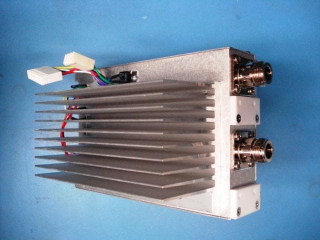 UHF 30W POWER AMPLIFIER - FCC ID H4JAMP-4-470 - Zetron (4)