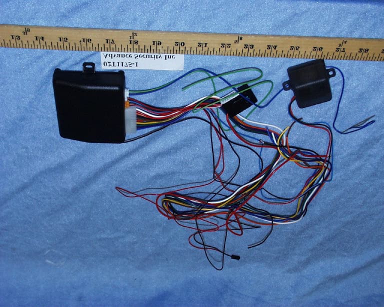 Car Alarm Receiver - FCC ID H5OR36 - Advance Security Inc