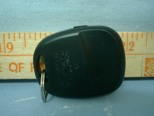 CAR ALARM TRANSMITTER - FCC ID H5OT13 - Advance Security Inc