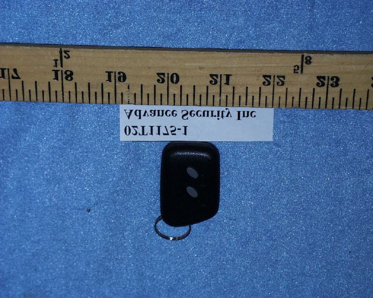 Car Alarm Transmitter - FCC ID H5OT17 - Advance Security Inc (2)