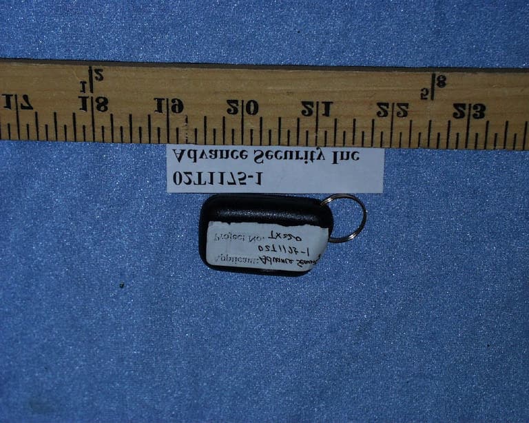 Car Alarm Transmitter - FCC ID H5OT17 - Advance Security Inc (3)