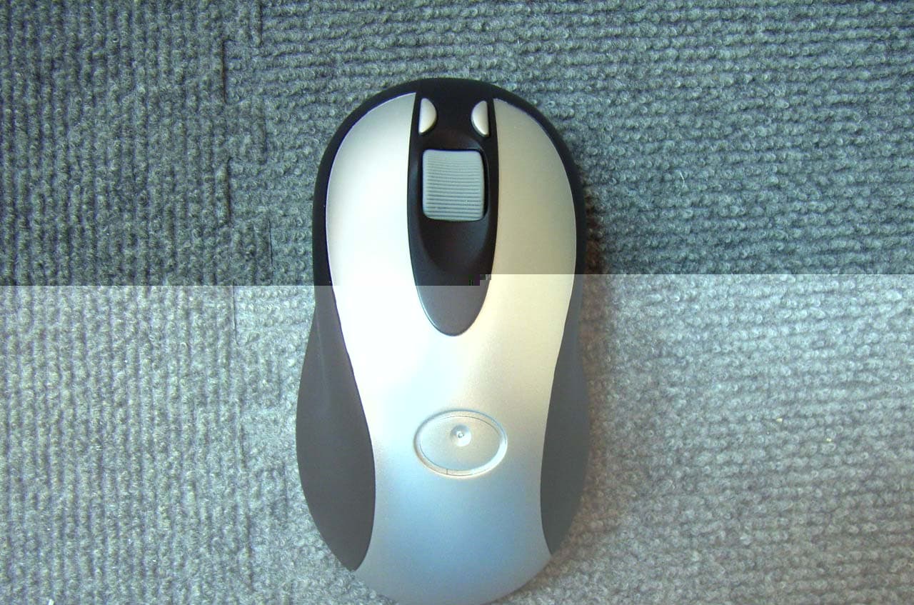 Wireless Battery Free Optical Mouse - FCC ID H8GNB56P - A Four Tech Co Ltd