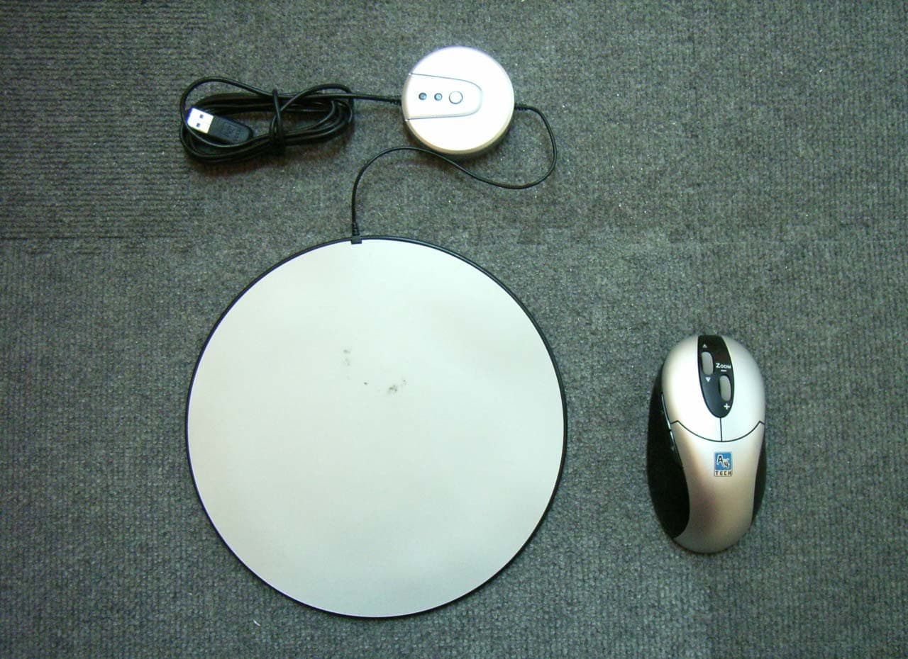 Wireless Battery Free Optical Mouse - FCC ID H8GNB70P - A Four Tech Co Ltd