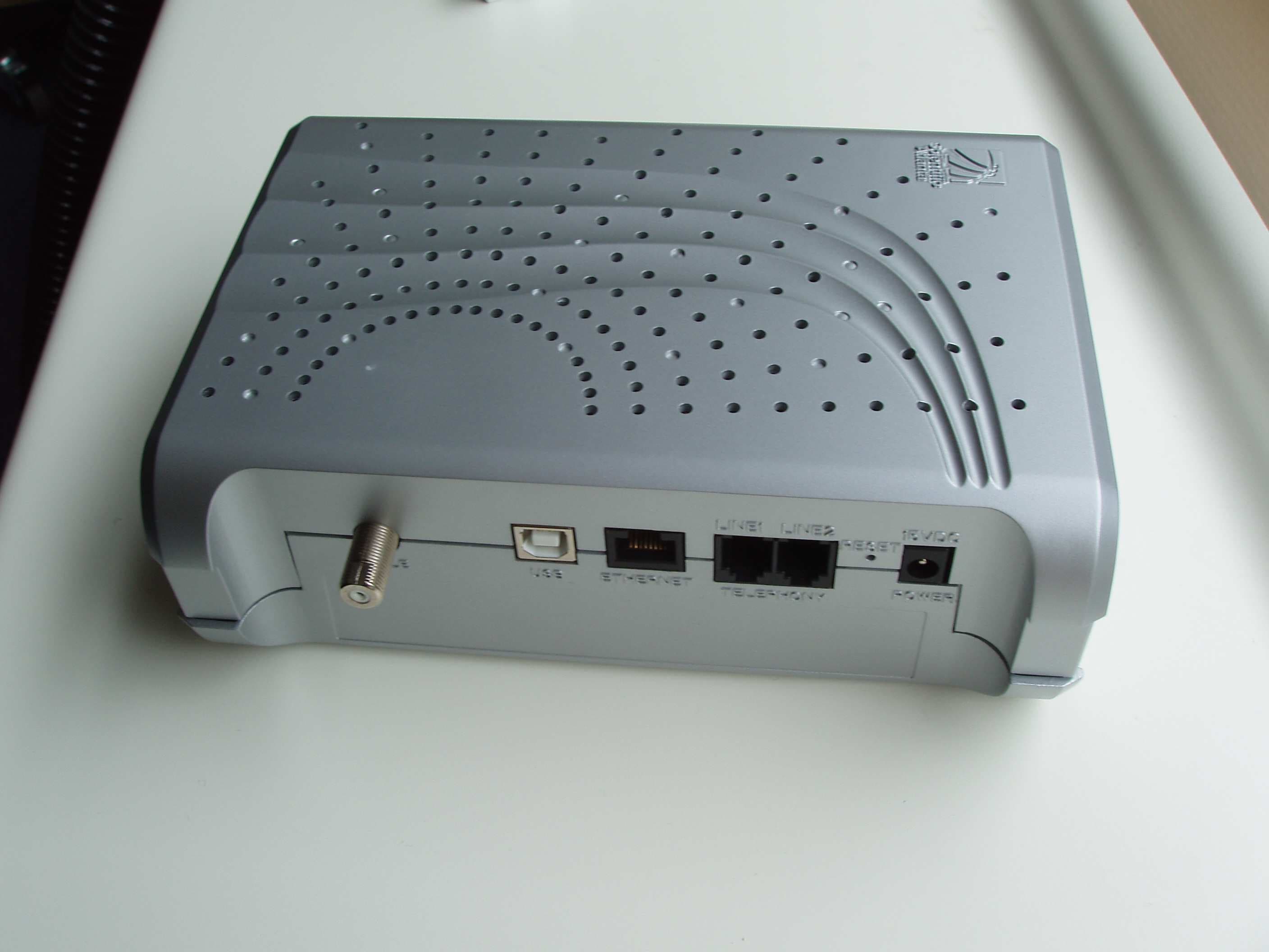 PCS Base Station - FCC ID H8NPKE525VB - Askey Computer Corp (2)