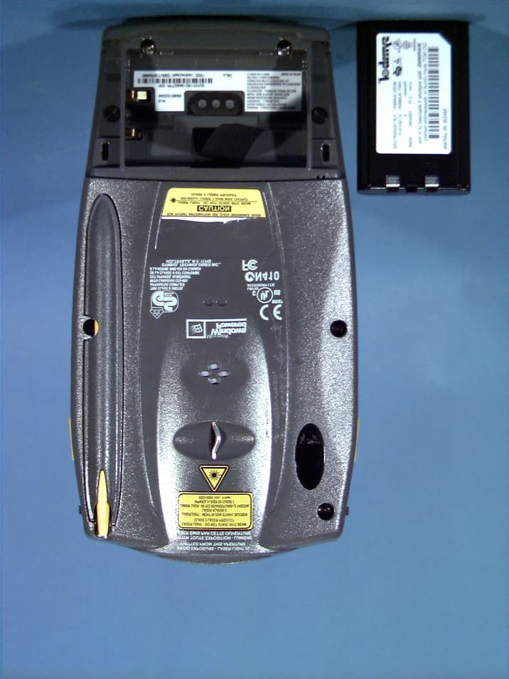 2.4GHz Scan/LAN Sled w/ Compact Flash Internal Car - FCC ID H9PLA4121PPT2846 - Symbol Technologies Inc (3)
