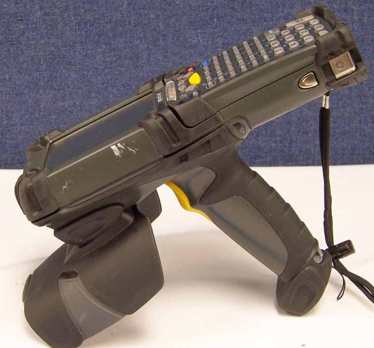 RFID Gun with WLAN and BT - FCC ID H9PMC9090R6 - Symbol Technologies Inc (2)