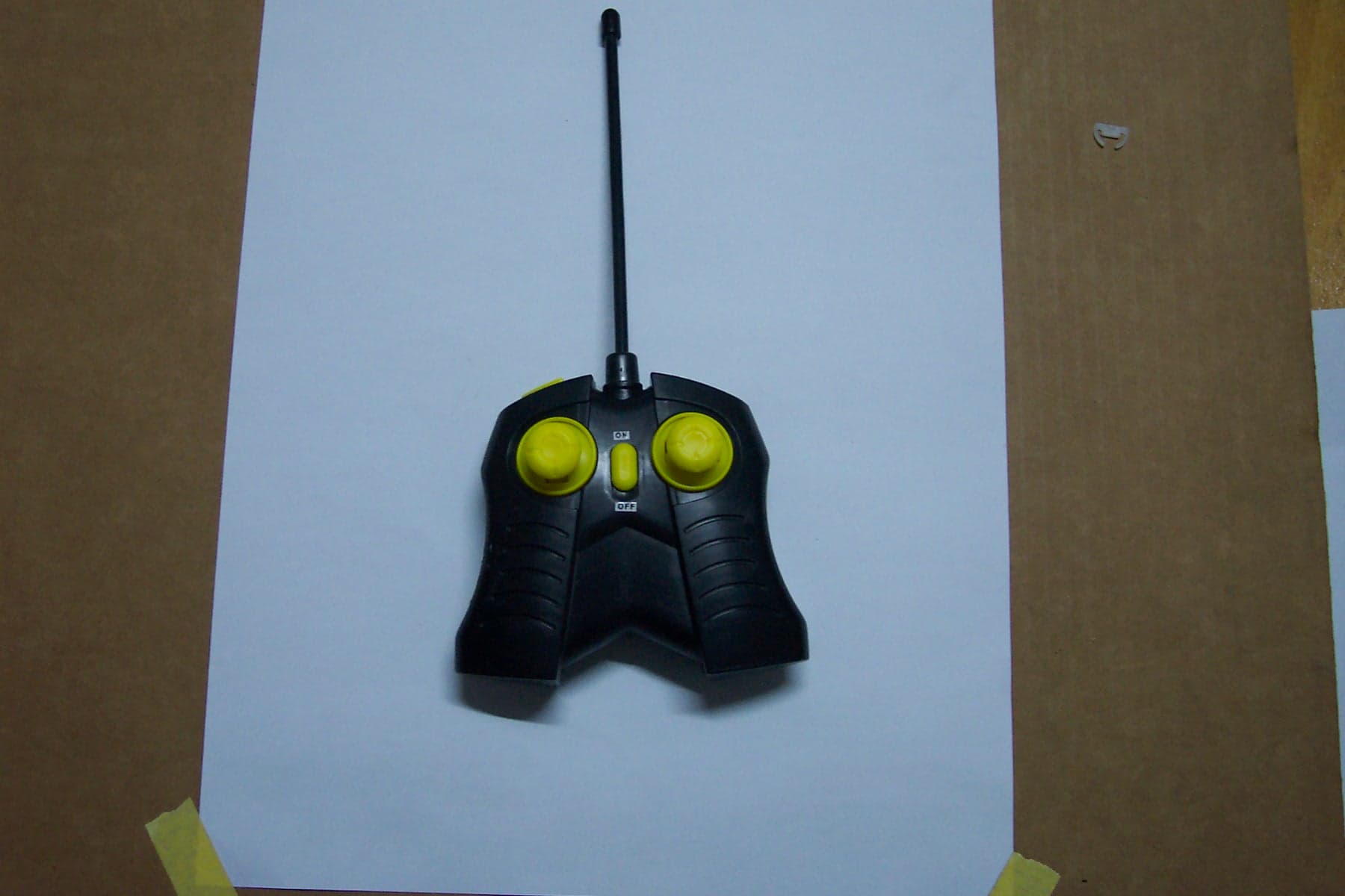 27MHz RADIO TRANSMITTER - FCC ID HAP37T27 - Echo Toys Ltd