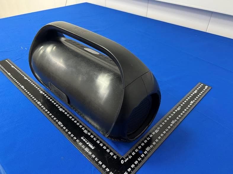 Portable FM Boombox - FCC ID HBOBS2326 - SHENZHEN FENDA TECHNOLOGY CO., LTD. (4)