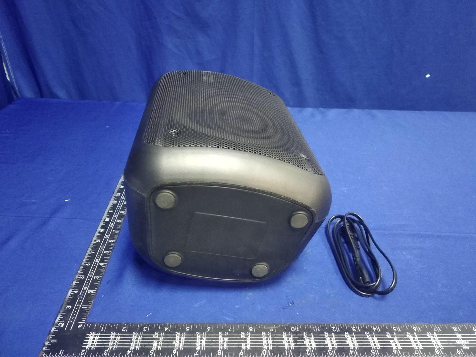 Wireless Party Speaker - FCC ID HBOPA2022 - SHENZHEN FENDA TECHNOLOGY CO., LTD. (2)