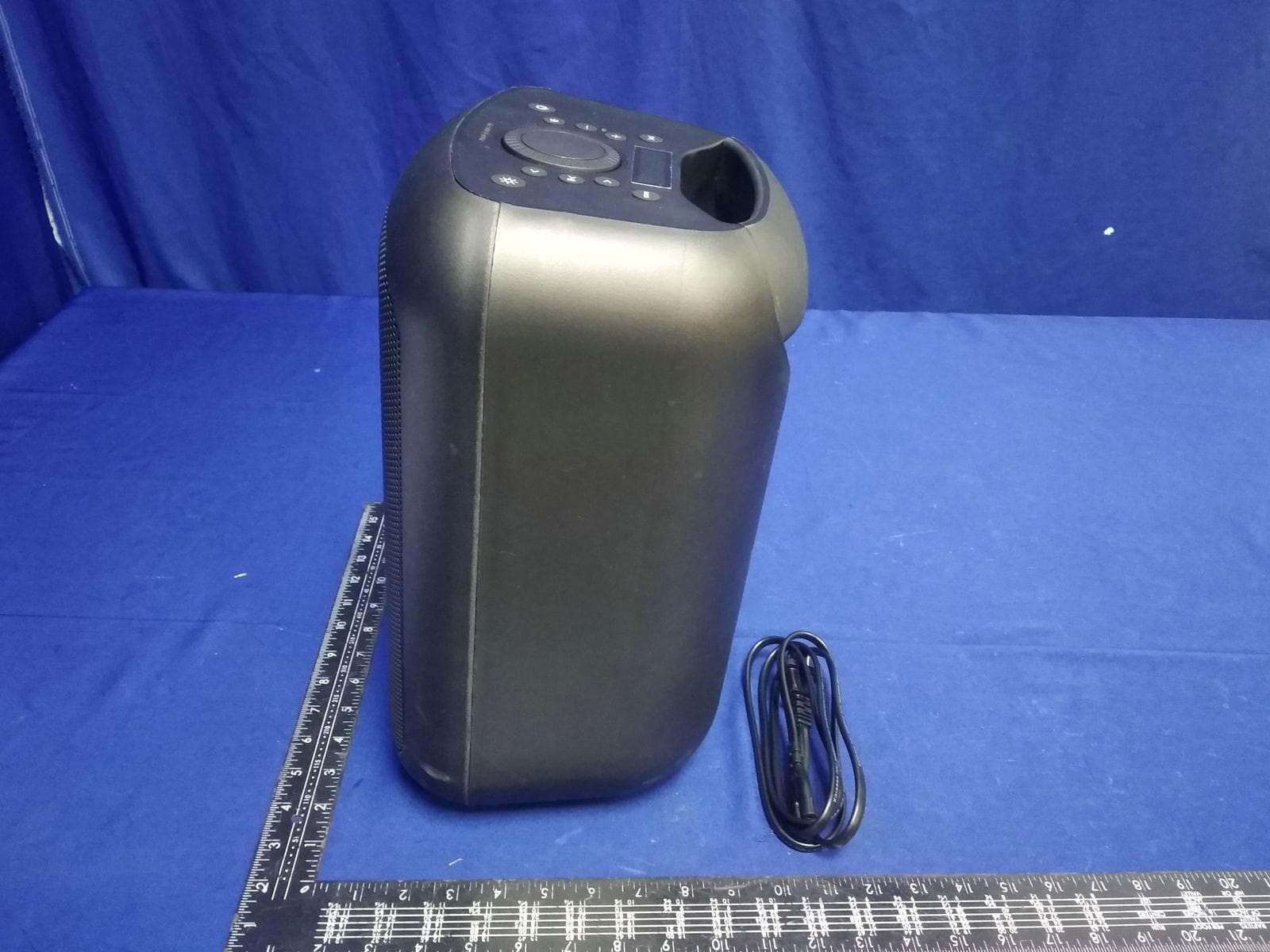 Wireless Party Speaker - FCC ID HBOPA2022 - SHENZHEN FENDA TECHNOLOGY CO., LTD. (3)