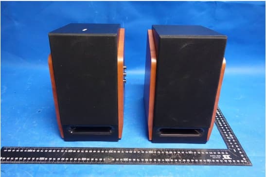 AmazonBasics Bookshelf Speakers with Active Speaker - FCC ID HBOR28BT - SHENZHEN FENDA TECHNOLOGY CO., LTD. (2)