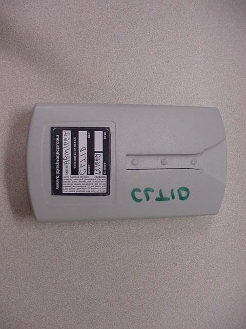 Remote Control Transmitter - FCC ID HBW1662 - Chamberlain Group LLC, The (2)
