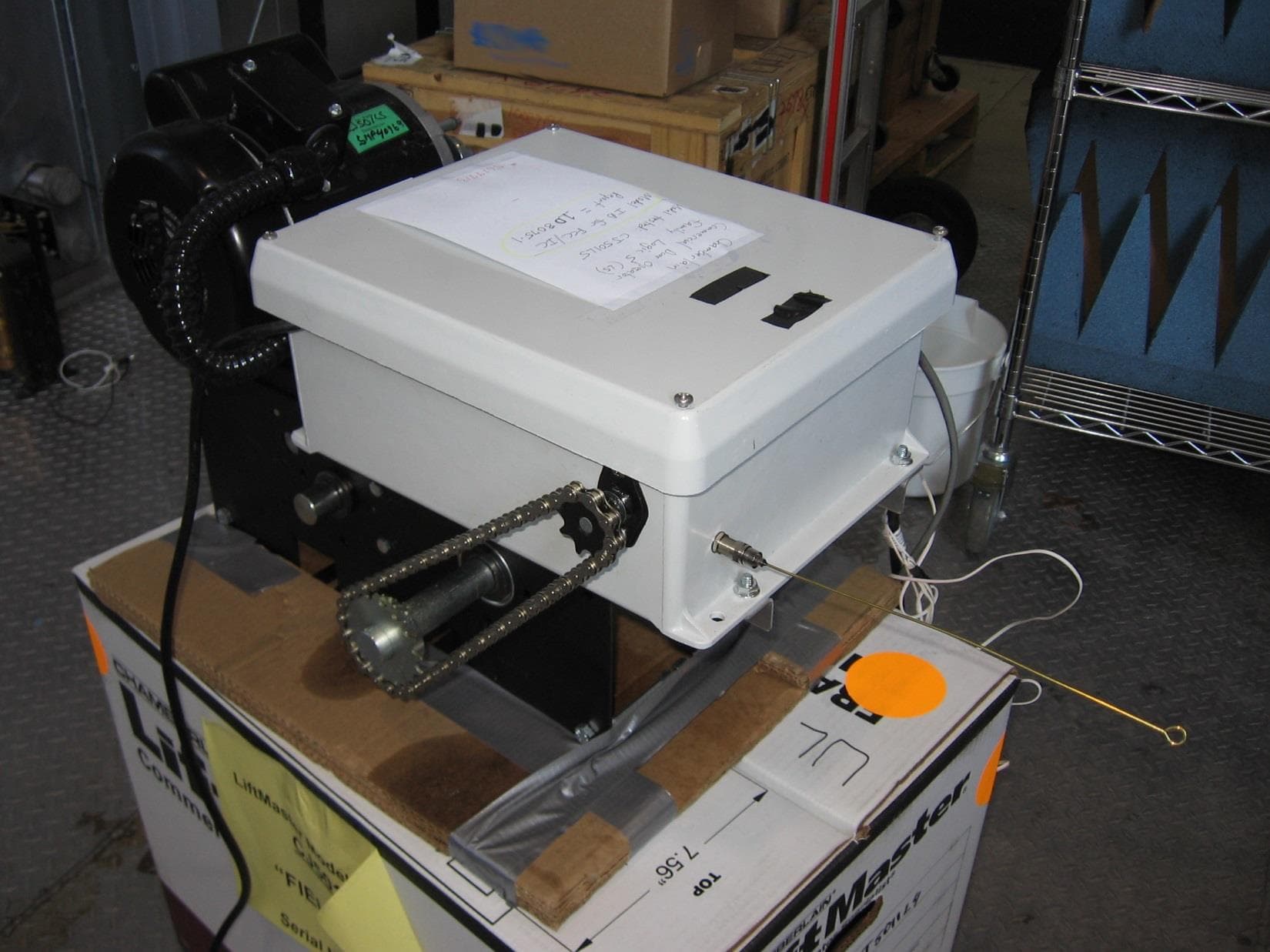 Commercial Door Operator - FCC ID HBW1D8075 - Chamberlain Group LLC, The (3)