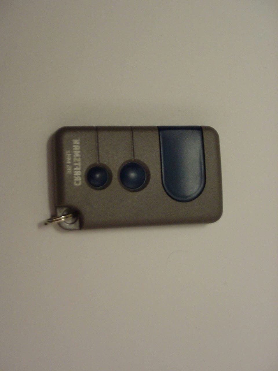 Remote Control Transmitter - FCC ID HBW2027 - Chamberlain Group LLC, The (2)